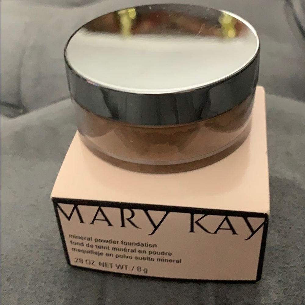 Mary Kay Mineral Powder Foundation
